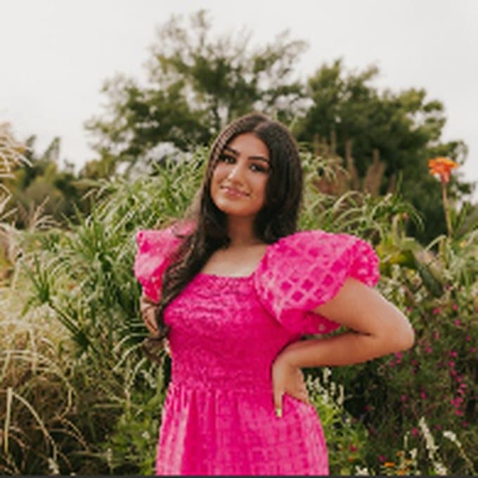 Baano Aamir, Casady School
